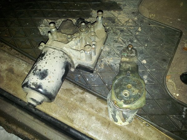 Gamla torkarmotorn och drivplattan