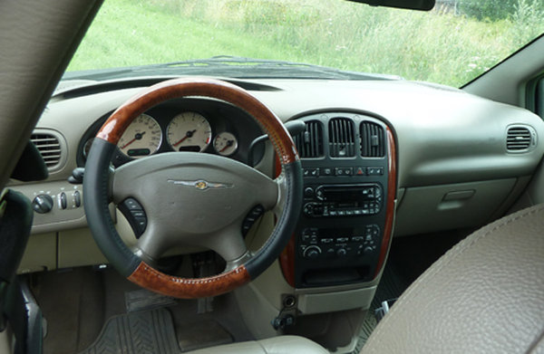 interior700p.jpg