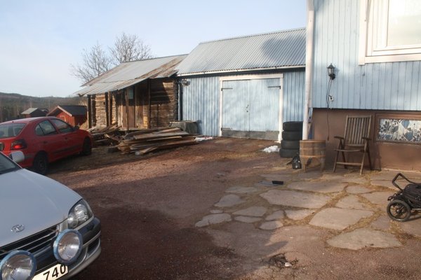 Rent och fint. Synd bara att det står en jävla japan i vägen. haha